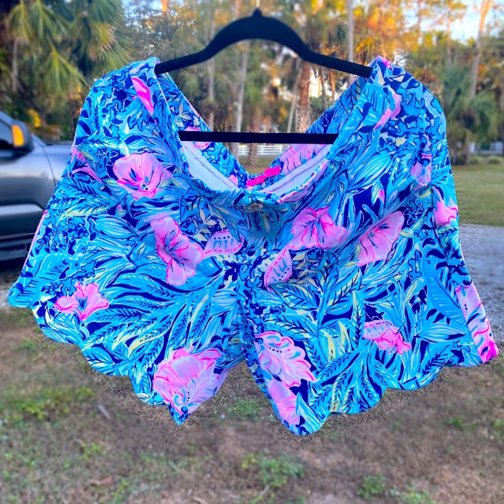 Lilly Pulitzer Blue & Pink Shorts Size 16